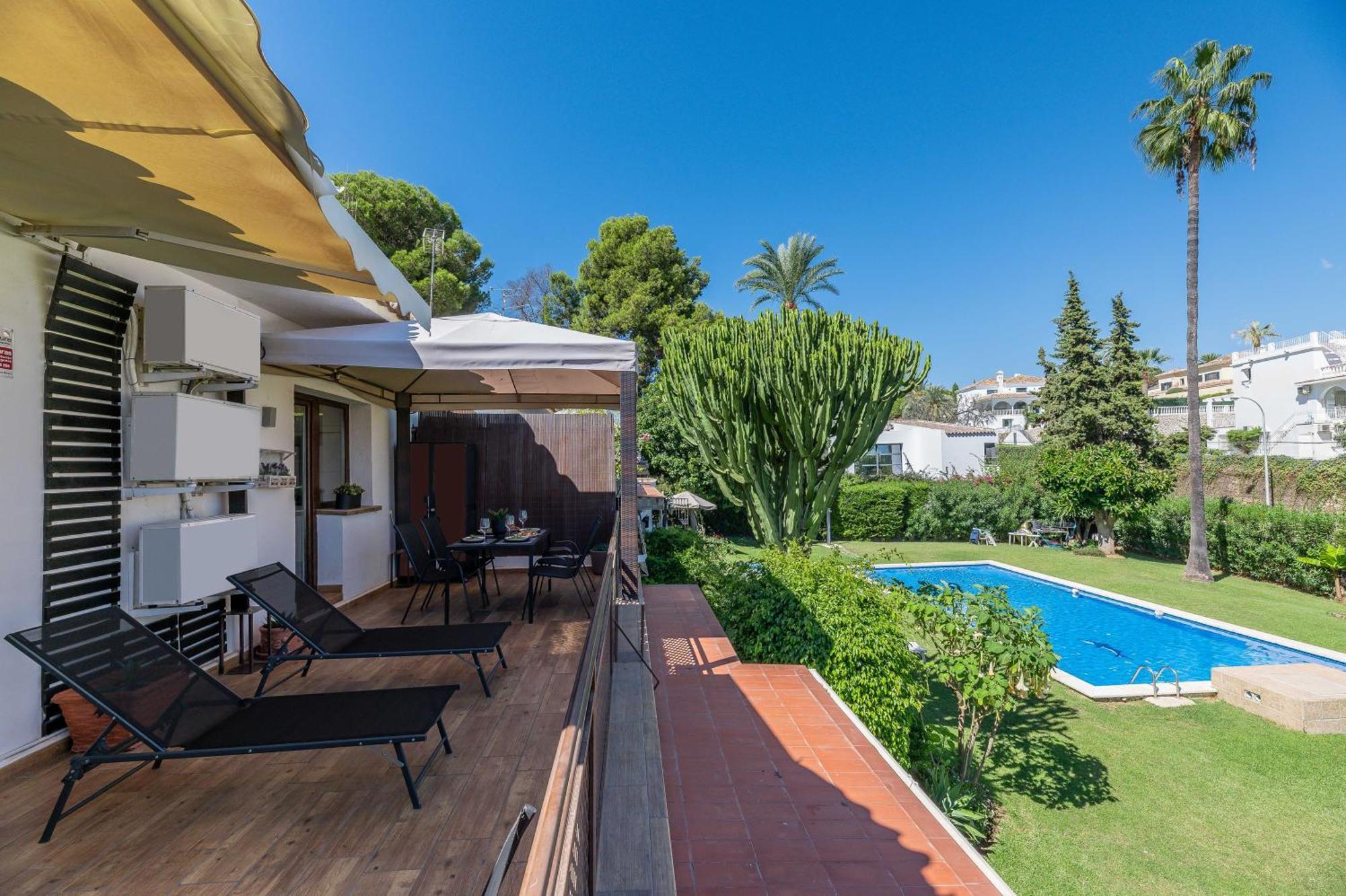 Xpce Jazmines De Nueva Andalucia Hébergement de vacances